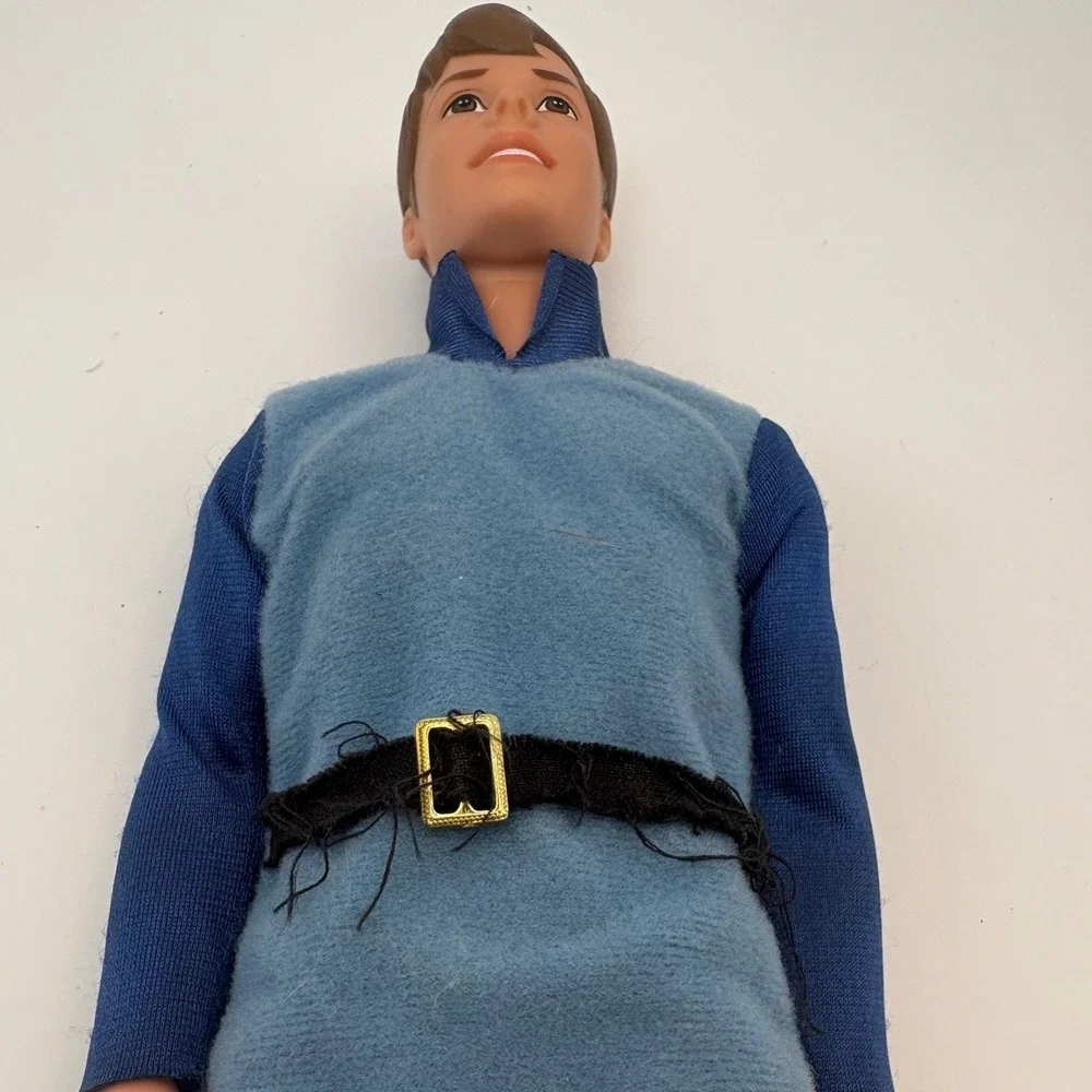 Vtg 1995 Disney John Smith Doll 1997 Quest For Camelot Garrett Tunic OOAK Blue